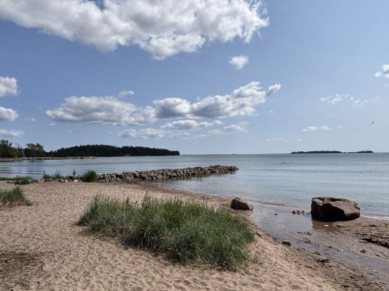 Haukilahti 一帶的沙灘。